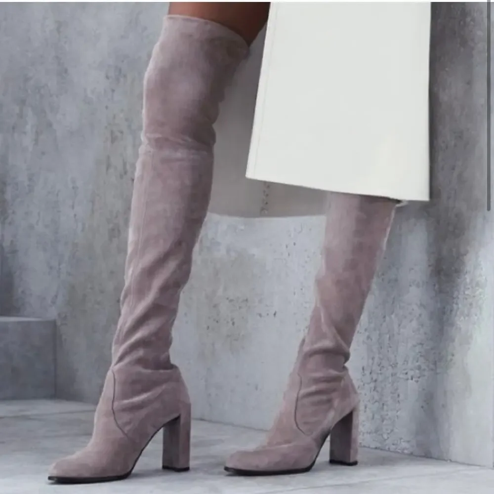 STUART WEITZMAN Highland Suede Over The Knee Boot Light Gray 8